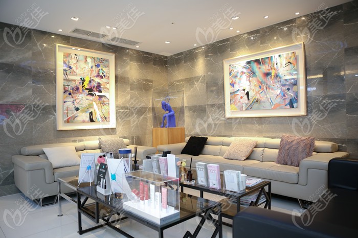 F​How is TJ Plastic Surgery? Specializing in Eye and Nose Surgery