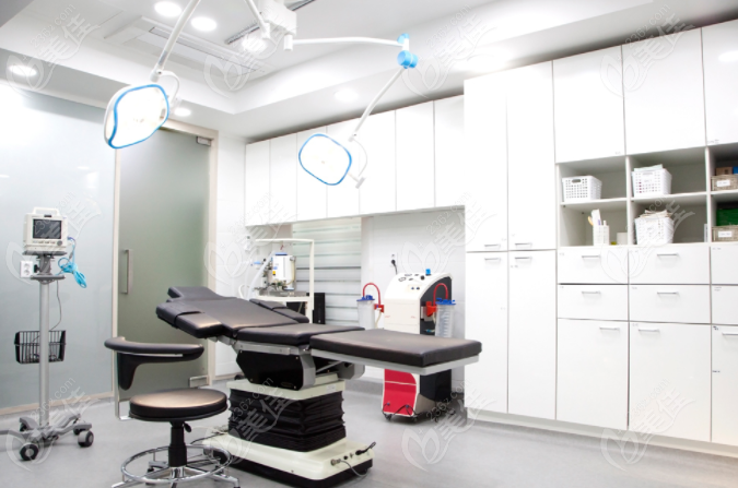 How is Dr. An Gyeong-cheon's liposuction? How is Dr. An Gyeong-cheon's liposuction?